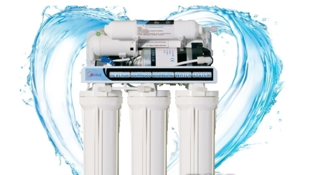 纯水机和净水机哪个好？水处理谈谈我们的看法